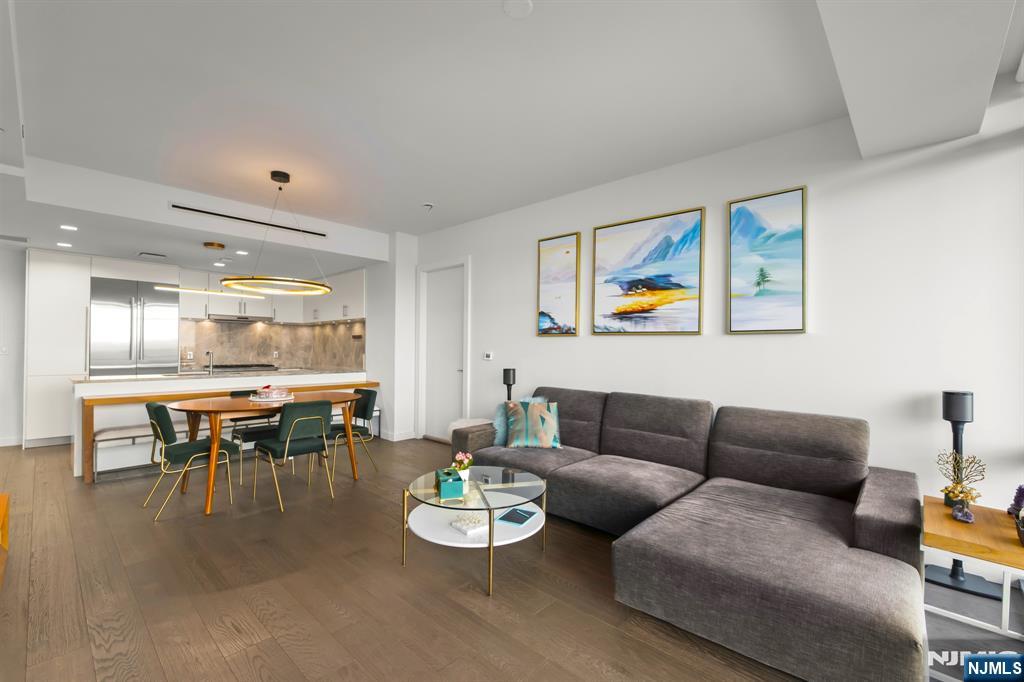 320 Adolphus Avenue #319 — photo 15