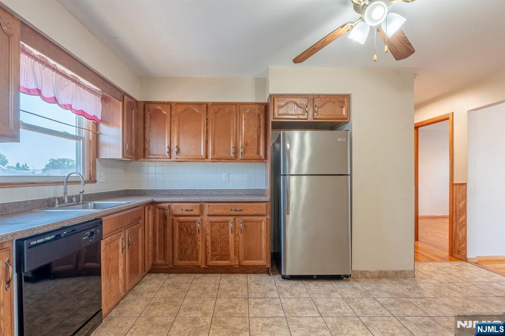 430 Sylvan - Photo 5