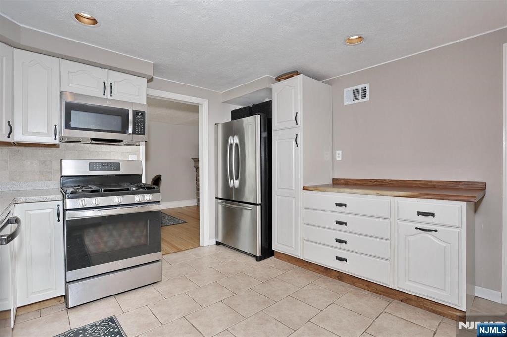 153 Bergen Avenue, Waldwick, NJ 07463 Listing Photo  13