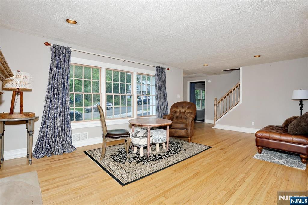 153 Bergen Avenue, Waldwick, NJ 07463 Listing Photo  5