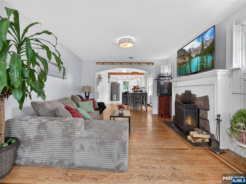643 Stockton Street, New Milford, NJ 07646 Listing Photo  9