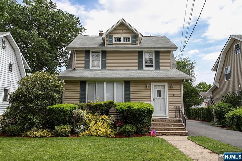 1253 Beaumont Avenue - Photo 1