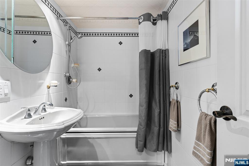7855 Boulevard East, #19G, North Bergen, NJ 07047 Listing Photo  25