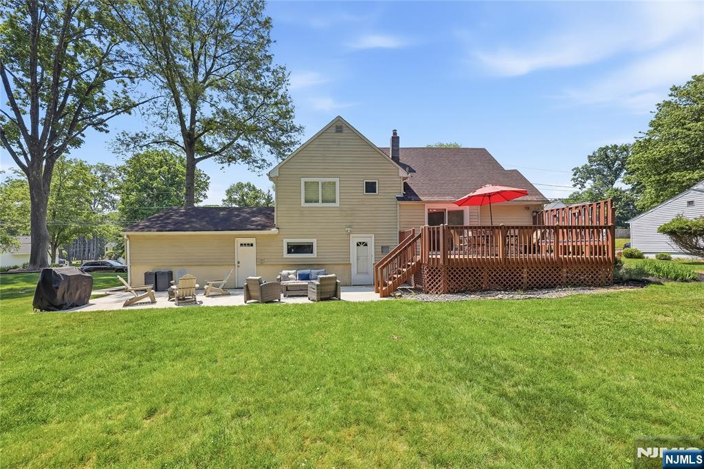 77 White Pond Road, Waldwick, NJ 07463 Listing Photo  31