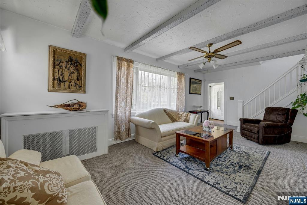 28 Sylvan Avenue - Photo 4