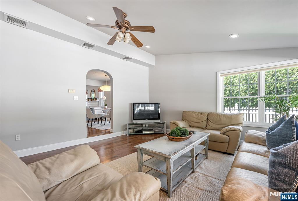 OPENS TO LARGE FAMILY ROOM