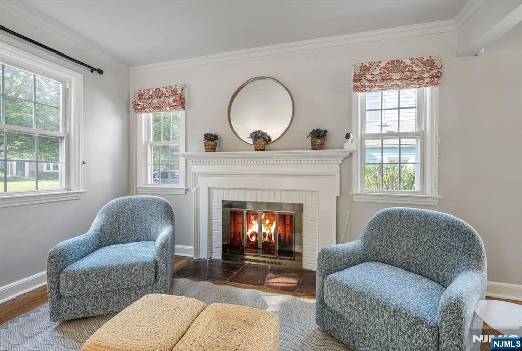 WOODBURNING FIREPLACE