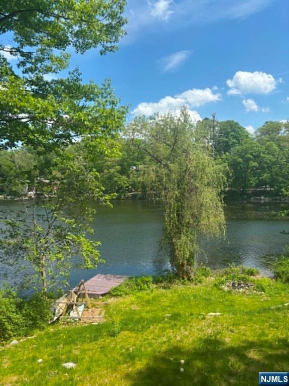 77 Goldfinch, West Milford, NJ 07421 Listing Photo  17