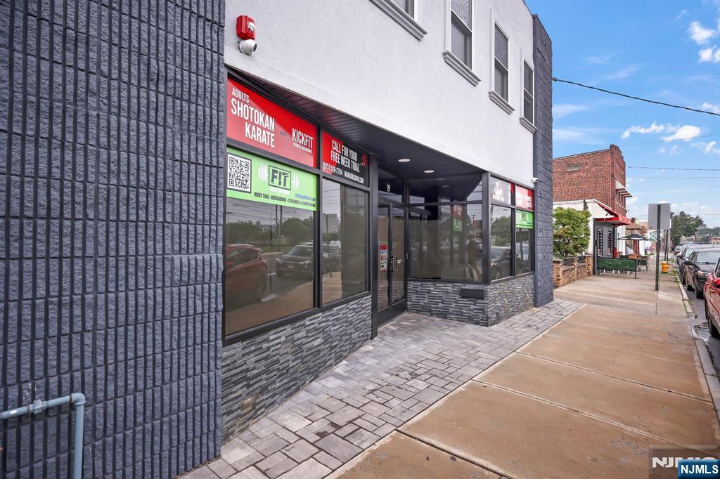 19 Franklin Street - Photo 3