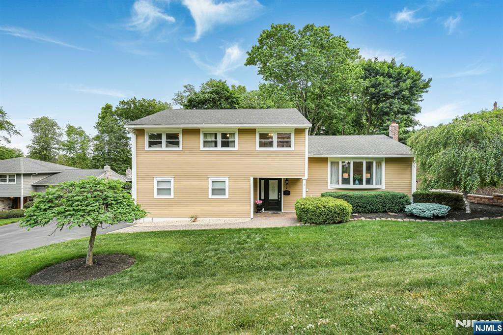 7 Kossuth Place, Wayne, NJ 07470 Listing Photo  0