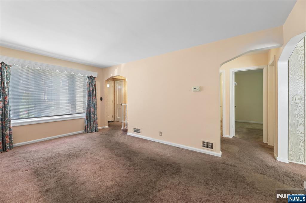 161 Baker Avenue - Photo 4