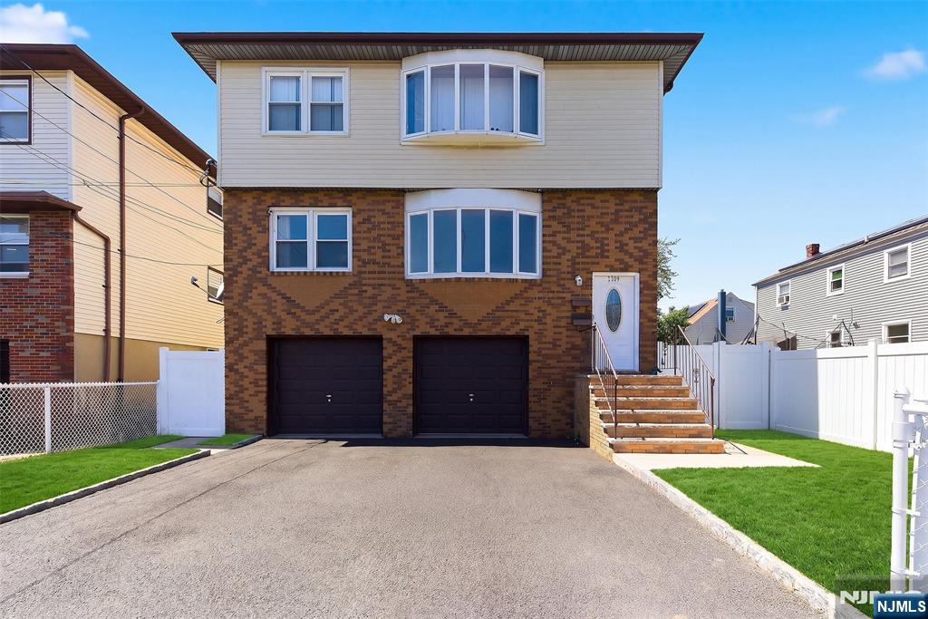 <p>Listings That Reflect Our Standards</p>