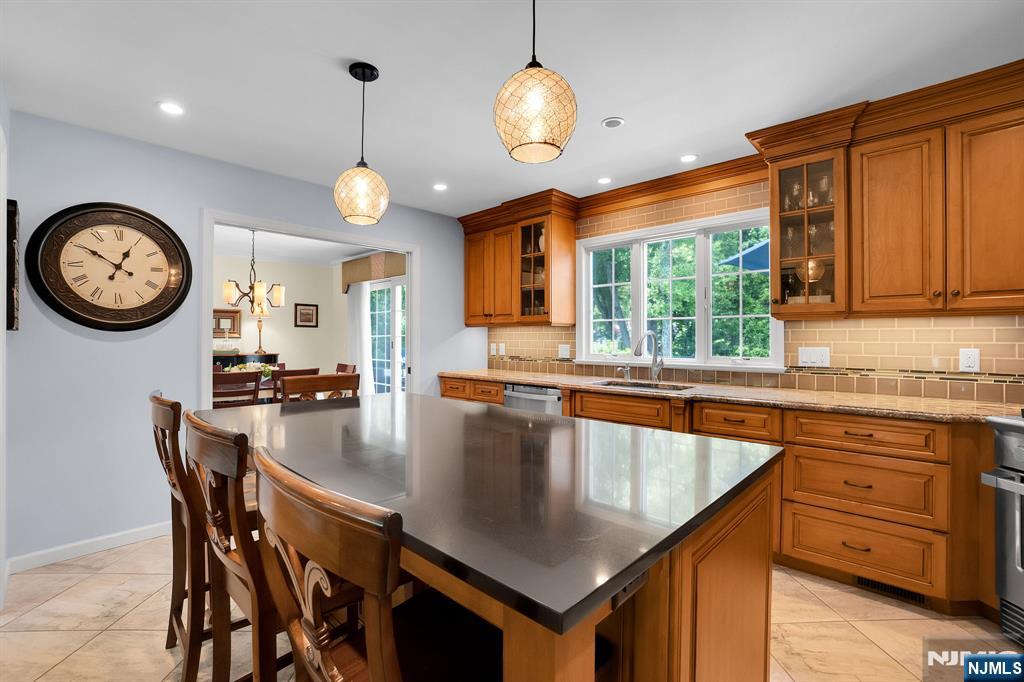 114 Wyckoff Avenue — photo 17