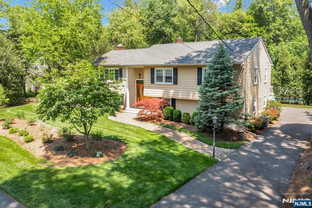 114 Wyckoff Avenue — photo 3
