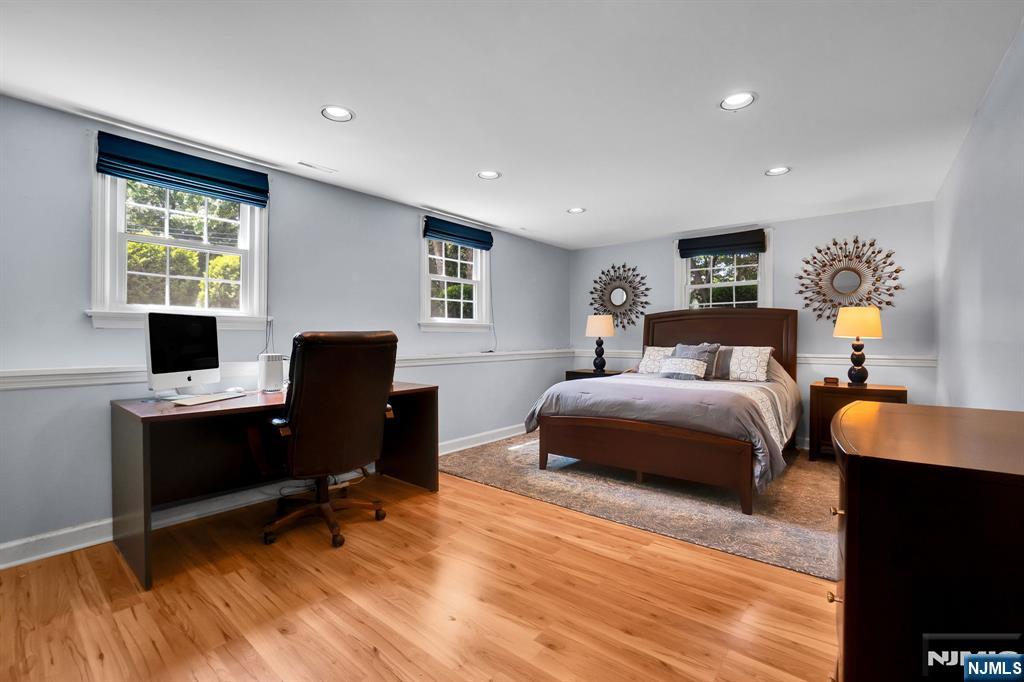 114 Wyckoff Avenue — photo 28