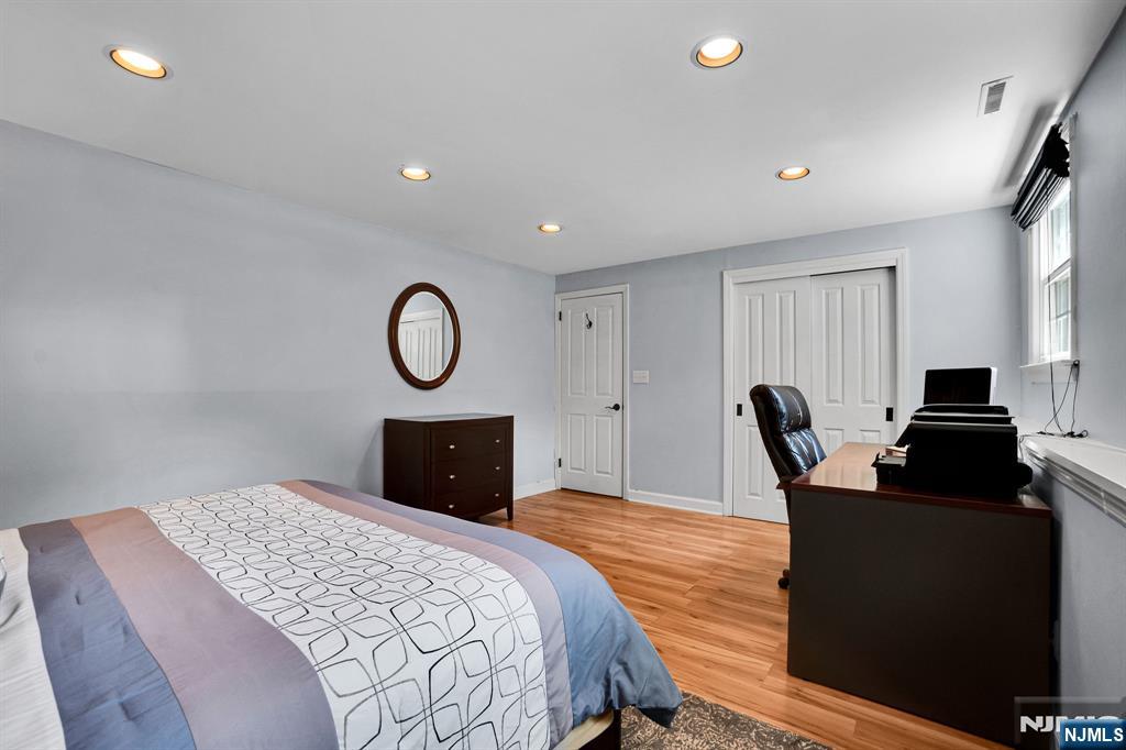 114 Wyckoff Avenue — photo 29