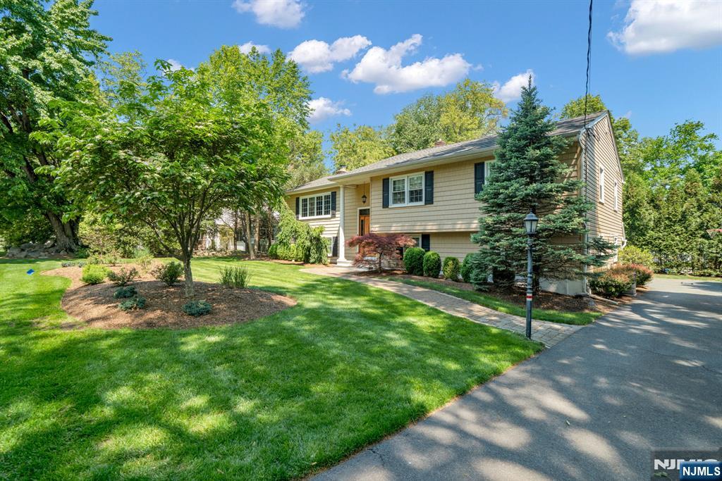 114 Wyckoff Avenue — photo 4