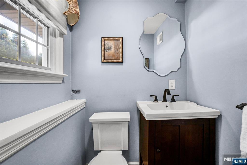 114 Wyckoff Avenue — photo 31