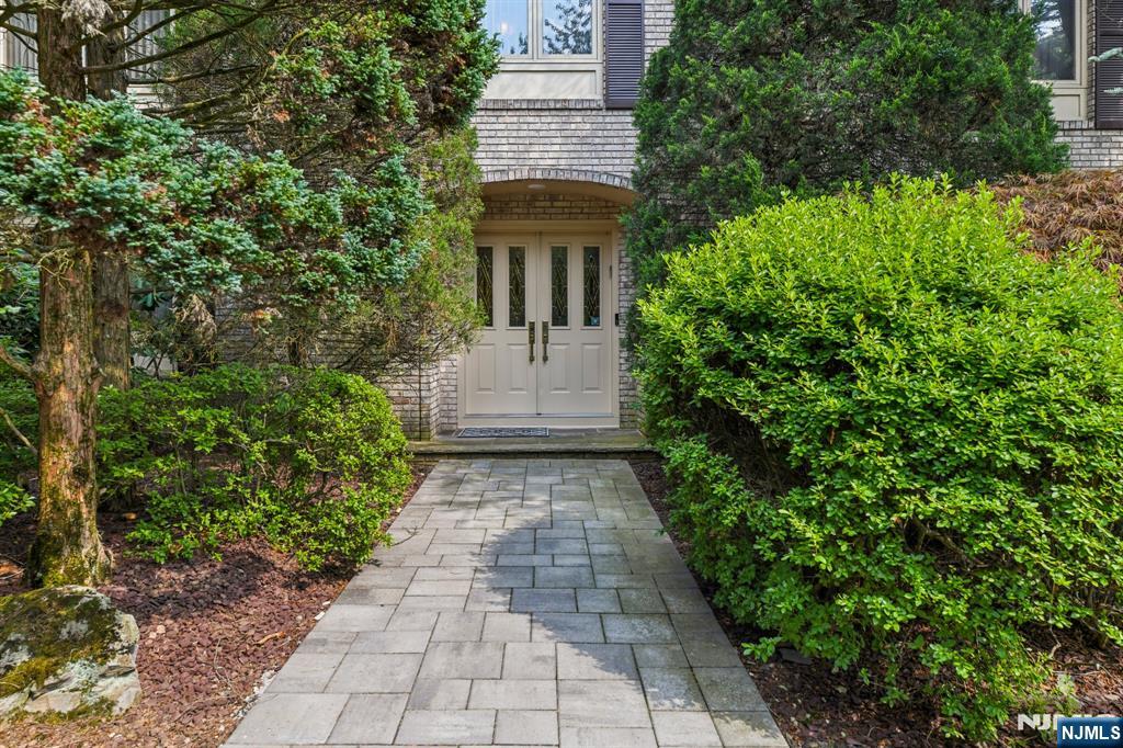 12 Sandalwood Drive - Photo 3