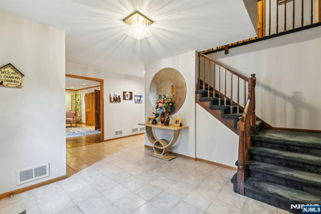 12 Sandalwood Drive - Photo 4