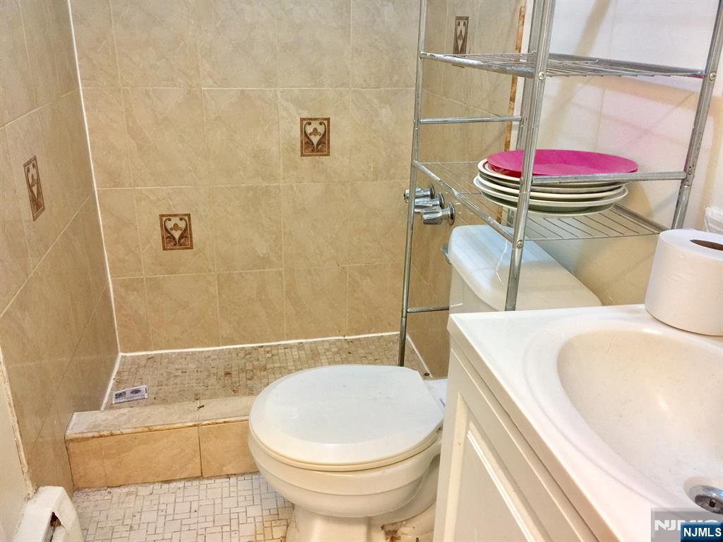 32 President Street 1 - Photo 4