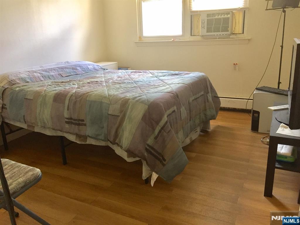 32 President Street 1 - Photo 5