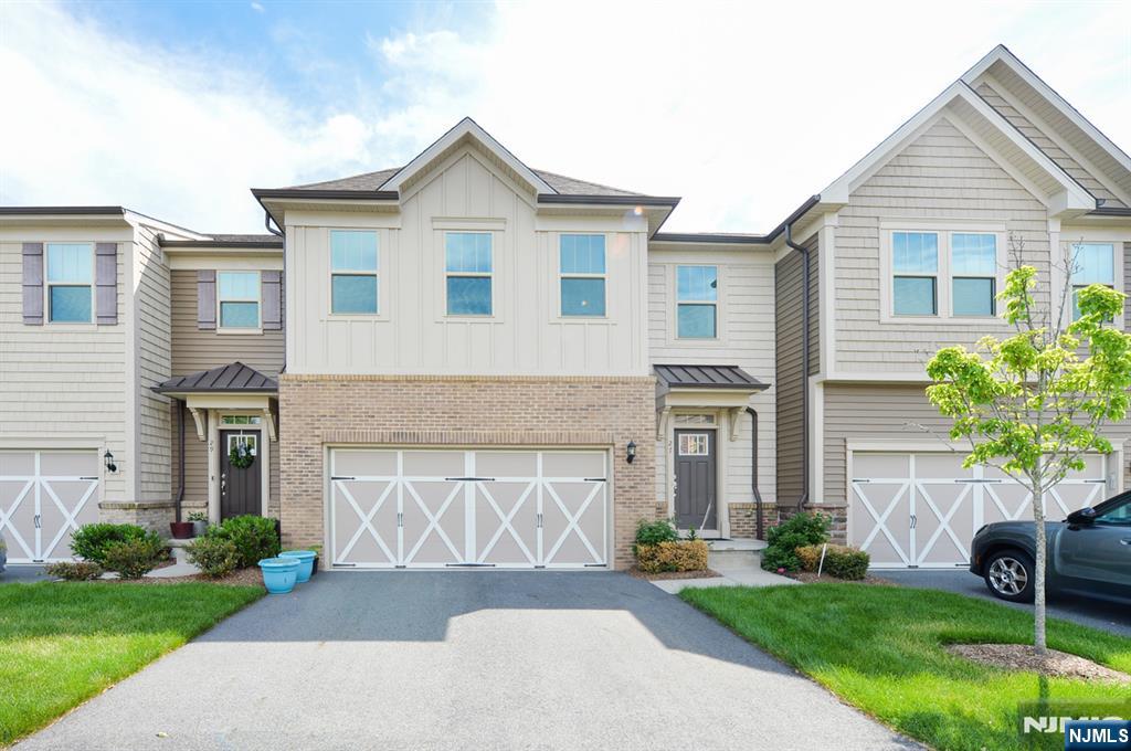 Homes for sale in Woodcliff Lake, NJ | 27 Winfield Dr #903, Woodcliff Lake, NJ 07677 | MLS# 26019069