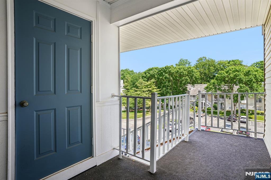 518 Holly Court, Mahwah, NJ 07430 Listing Photo  21