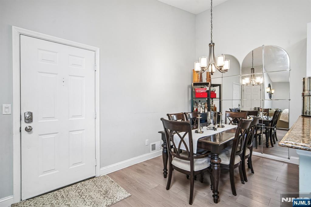 518 Holly Court, Mahwah, NJ 07430 Listing Photo  8