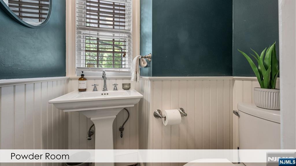 454 Wastena Terrace, Ridgewood, NJ 07450 Listing Photo  13