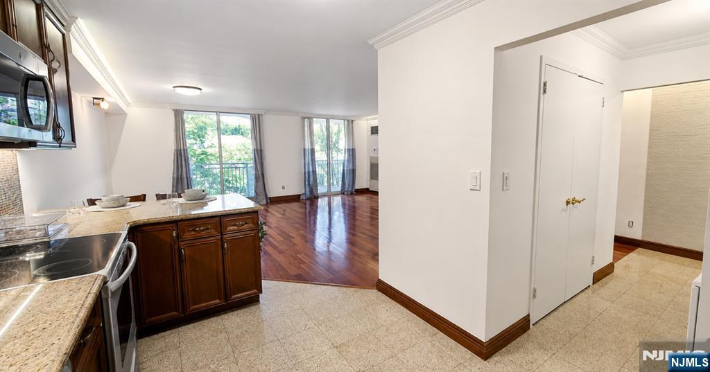 2nd image of 1055 River Rd #302, Edgewater, NJ 07020 | MLS# 26019080