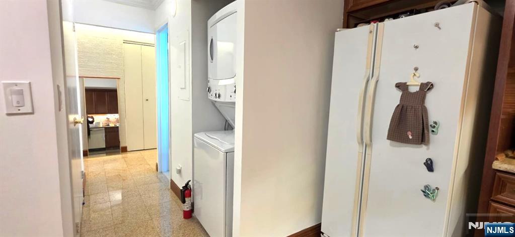 1055 River Road 302 - Photo 3