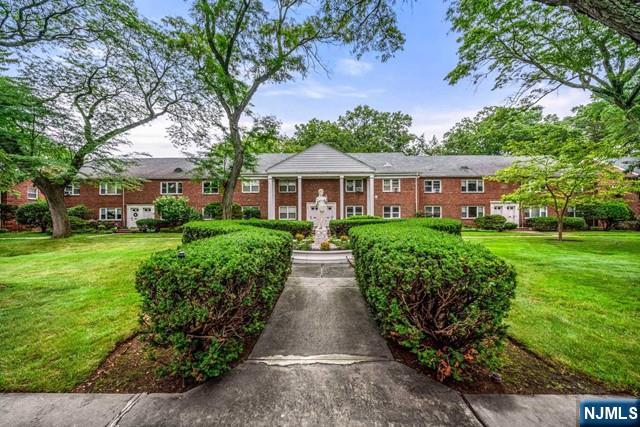 151 E palisade Avenue A1 - Photo 2