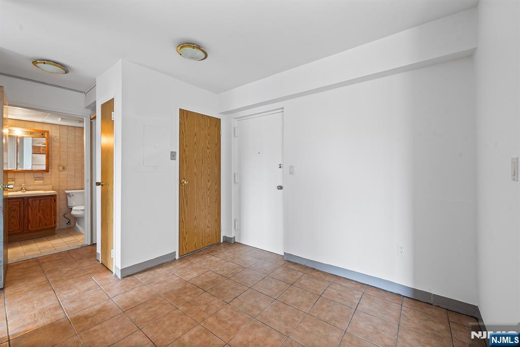 300 Park Street, #5G, Hackensack, NJ 07601 Listing Photo  11