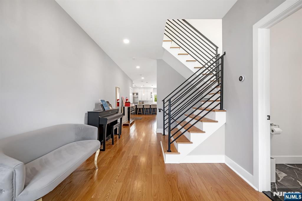 230 Park Avenue, Teaneck, NJ 07666 Listing Photo  5