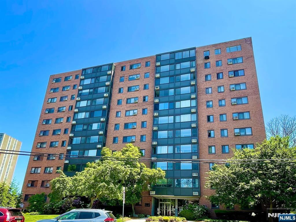 90 Prospect Avenue 2B - Photo 1