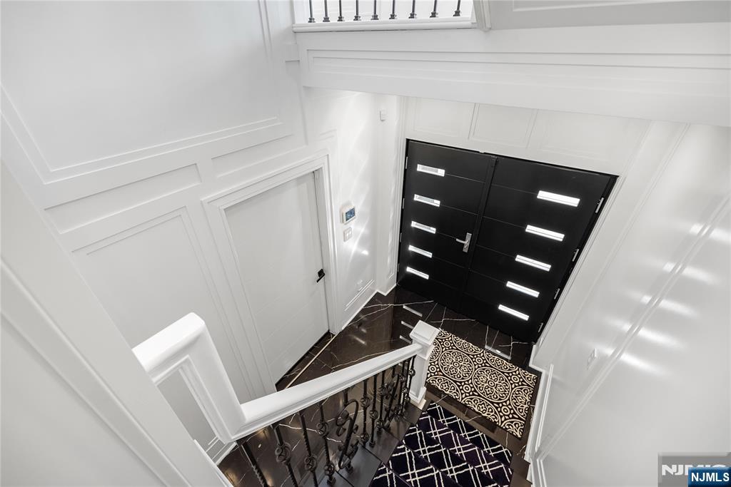 1080 River Road - Photo 4