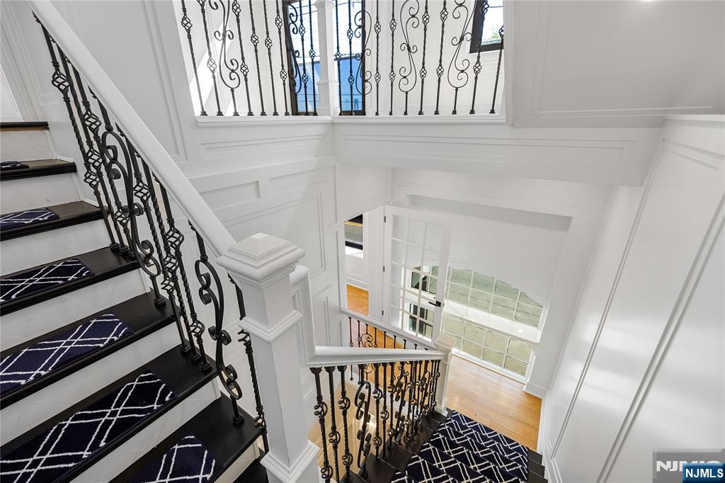 1080 River Road - Photo 5
