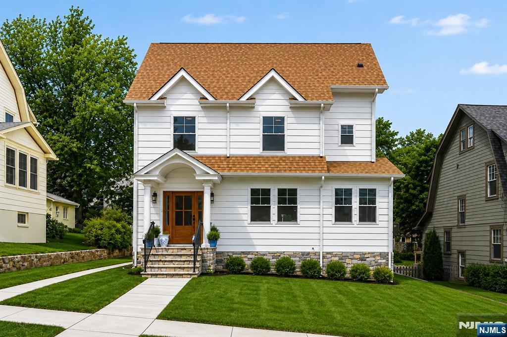31 Ridgeview Avenue - Photo 1