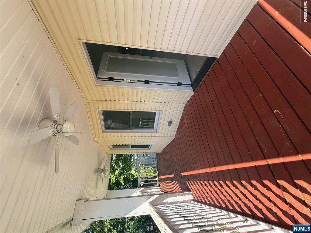 2nd Floor Porch