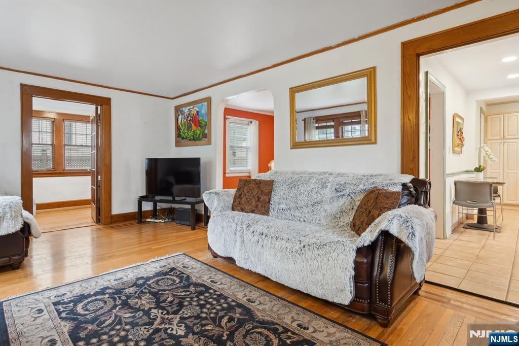 494 Martense Avenue - Photo 5