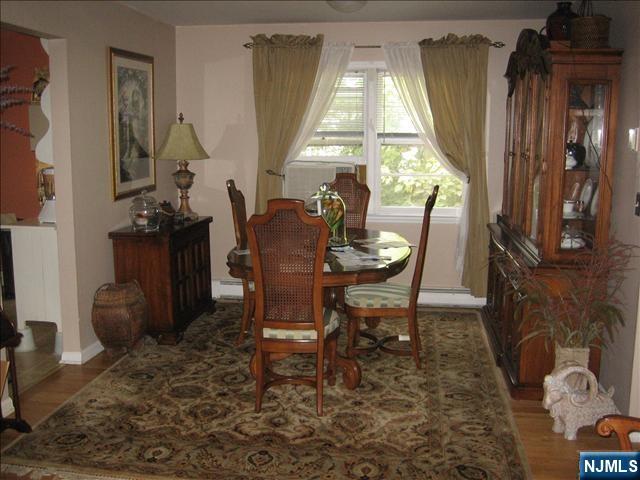 115 Second Street B - Photo 4