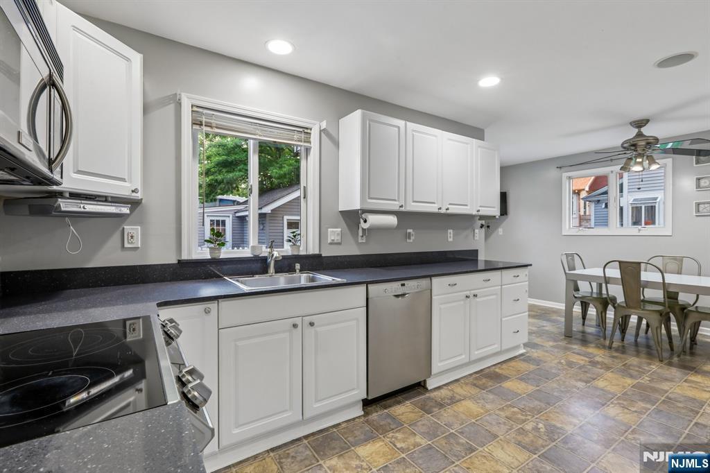 45 Hillside Avenue — photo 16