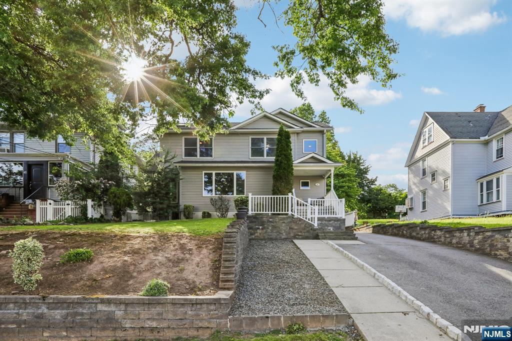 45 Hillside Avenue — photo 3