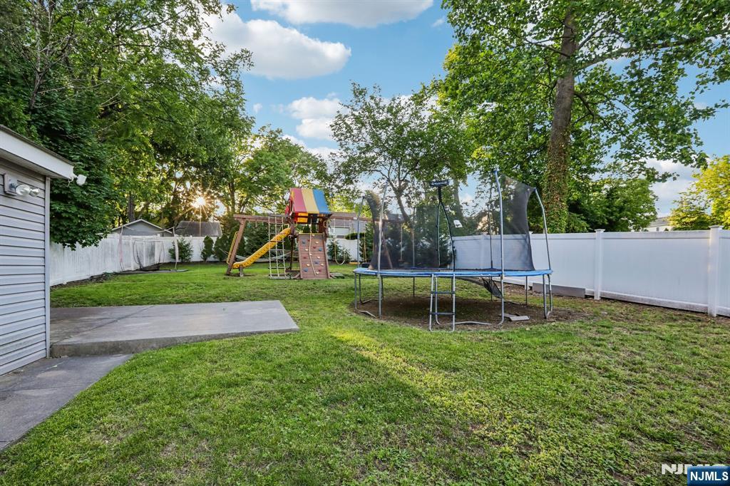 45 Hillside Avenue — photo 40