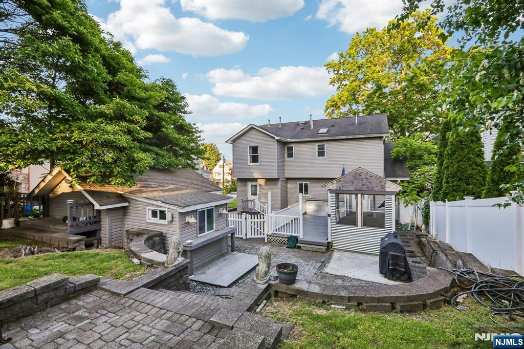 45 Hillside Avenue — photo 41