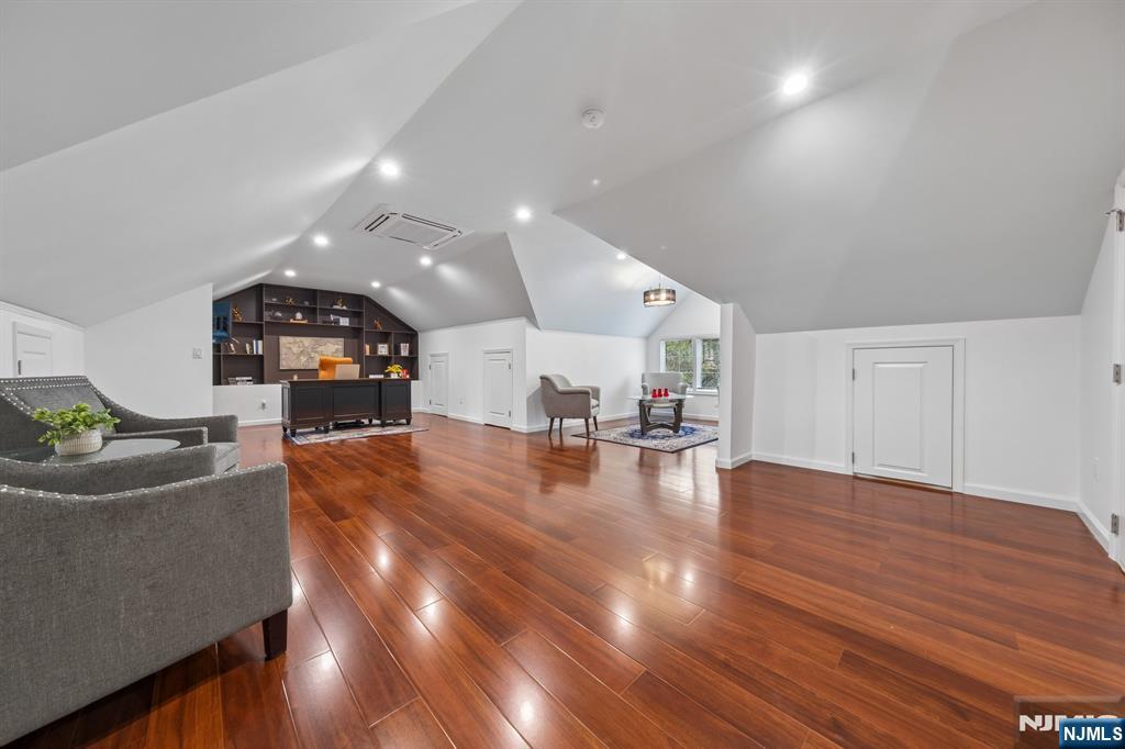 21 Winding Way — photo 22