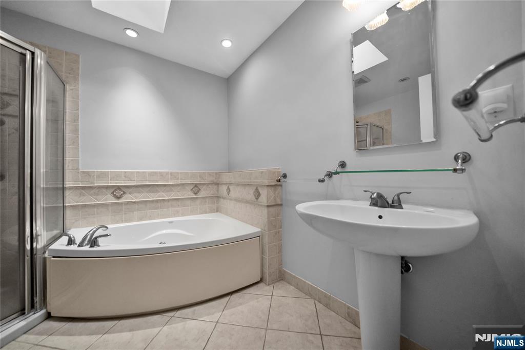 165 Busteed Drive, Midland Park, NJ 07432 Listing Photo  35