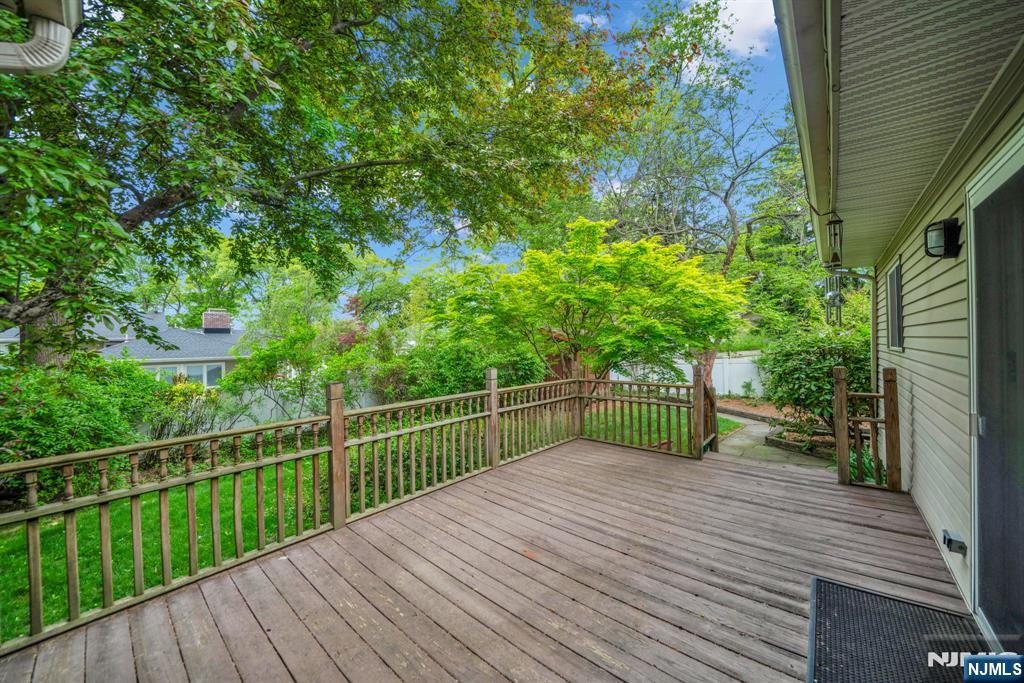 165 Busteed Drive, Midland Park, NJ 07432 Listing Photo  43