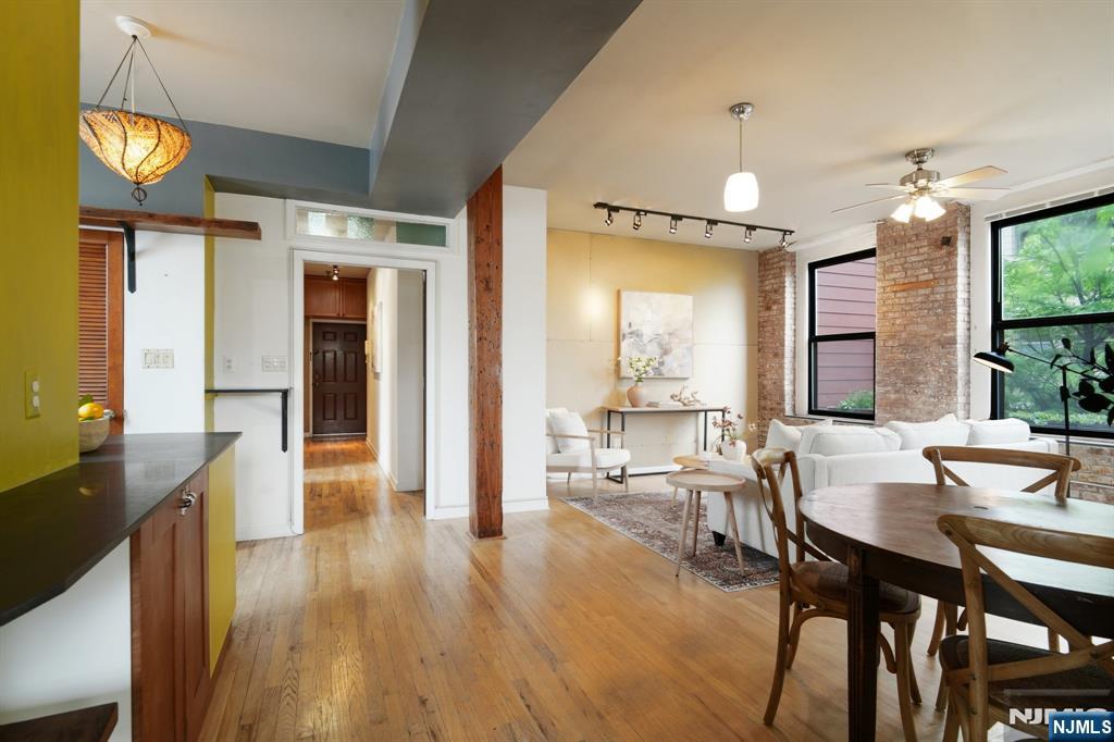 54-60 Mcwhorter Street #207